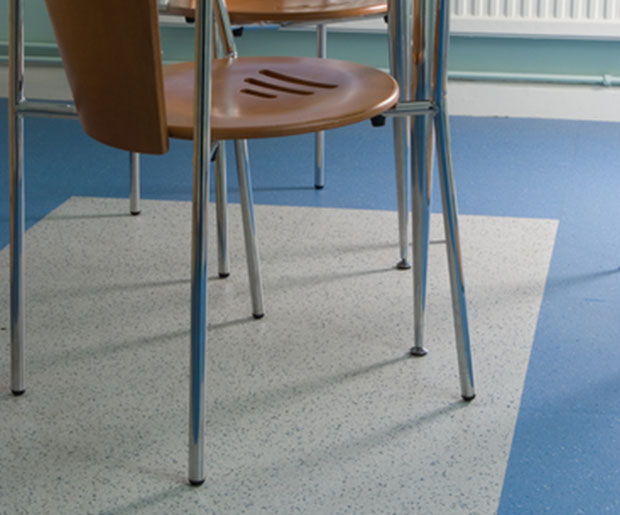 Tarkett Safetred Spectrum
