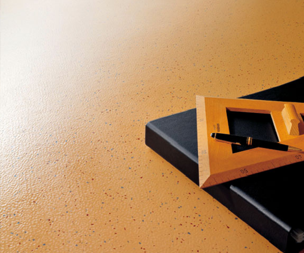 REMP Studway suber - Laydex provide 5 key advantages of rubber floors in a commercial sector